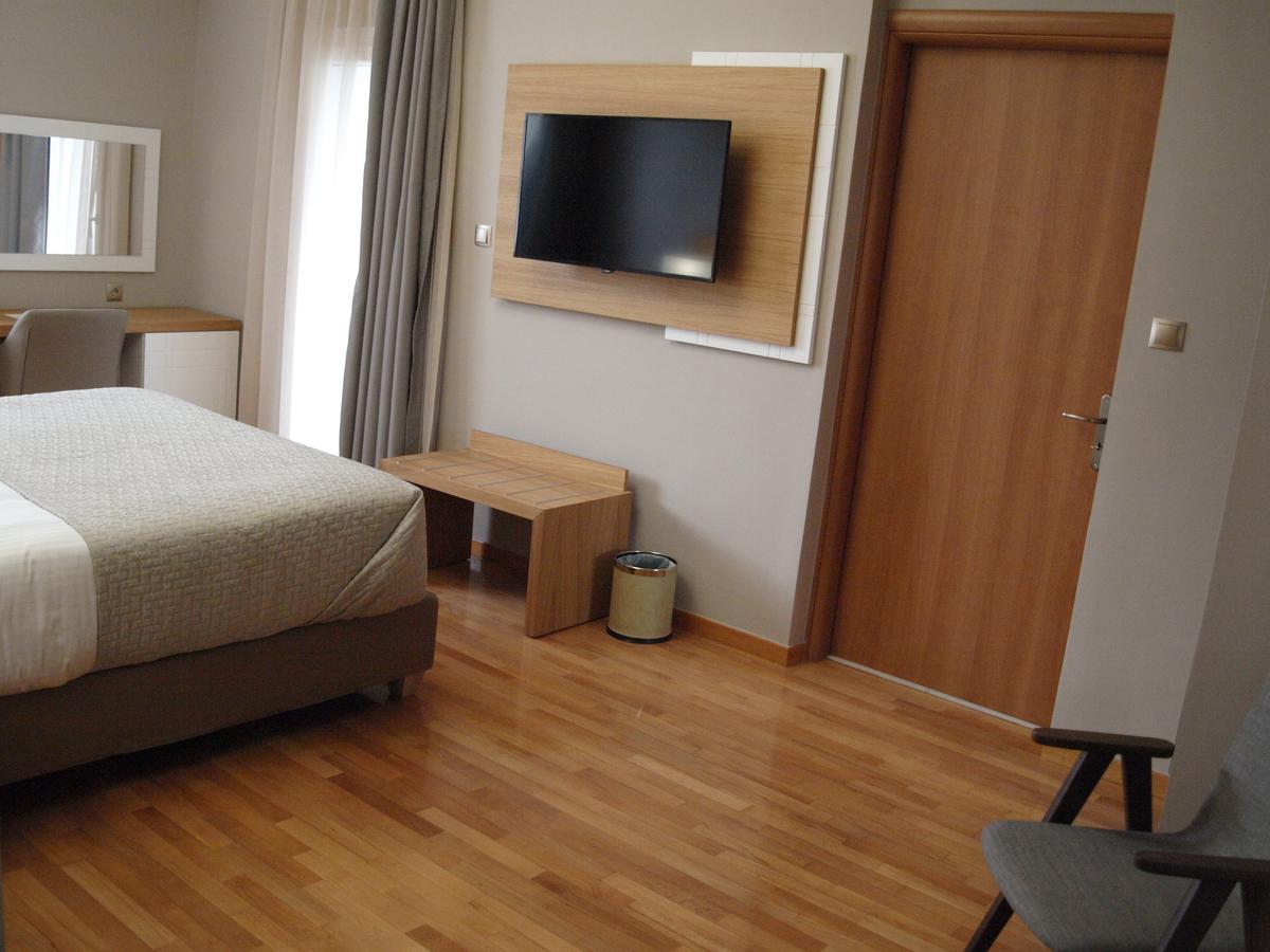 King Lodge Athena Bagian luar foto