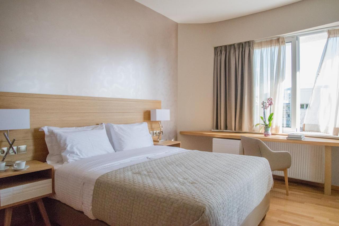 King Lodge Athena Bagian luar foto